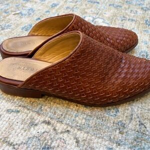 Nisolo Brown Woven Flats